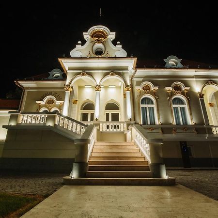 Boutique Hotel Cocosul De Aur Targu Mures Exterior photo